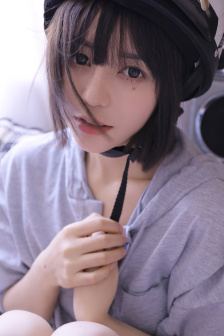爆乳奶水人妻
